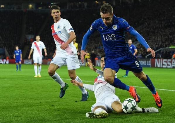 LEICESTER, Nov. 22, 2016 -- Jamie Vardy(R) of Leicester City is tackled by Dion Cools of Club Brugge during the UEFA Champions League Group G Match between Leicester City and Club Brugge at the King Power Stadium in Leicester, Britain on Nov. 22, 2016. Leicester City won 2-1. )(wll) (SP)BRITAIN-LEICESTER-SOCCER-UEFA CHAMPIONS LEAGUE-LEICESTER CITY VS CLUB BRUGGE JonxBuckle 