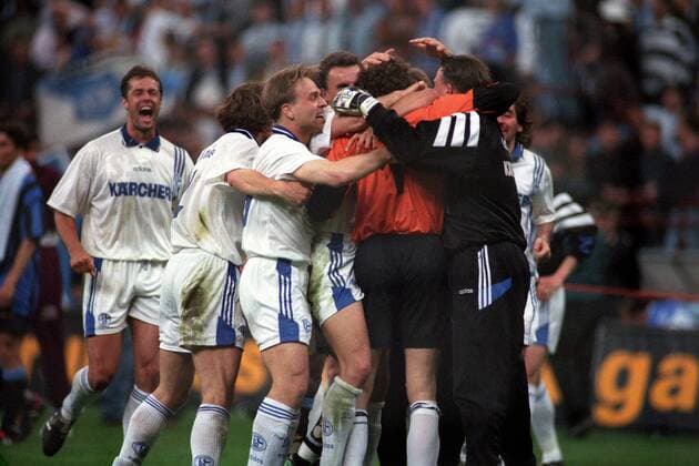 Fußball, FC Schalke 04, UEFA-Pokal Sieger 1997 Schlussjubel FC Schalke 04, UEFA Cup Sieger 1996 1997