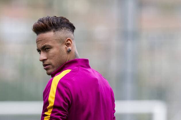 A file picture shows Barcelona s Brazilian forward Neymar Jr during the team s training session at the Joan Gamper sports city in Barcelona, Spain, on 13 May 2016. The Spanish General Attorney s office has demanded, 23 November 2016, a 2-year-imprisonment sentence for Neymar Jr, accused of corruption and swindling charges, in the case regarding the allegations of tax fraud in his transfer from Santos to FC Barcelona Barca back in 2013. The General attorney also demands a 2-year-imprisonment sentence for the player s father, one year for the mother and 5 years for the club s former president Sandro Rossell. General attorney demands two years in prison for Neymar Jr !ACHTUNG: NUR REDAKTIONELLE NUTZUNG!  20161123-636155099177476063