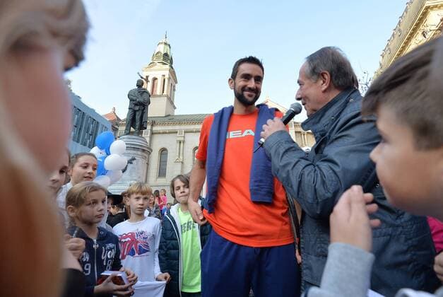 Kid s day of Croatian tennis national team Nationalteam 23.11.2016., Croatia, Zagreb - Kid s day of Croatian tennis national team on the eve of the final match of the Davis Cup against Argentina. Marin Cilic.  MarkoxLukunic PIXSELL