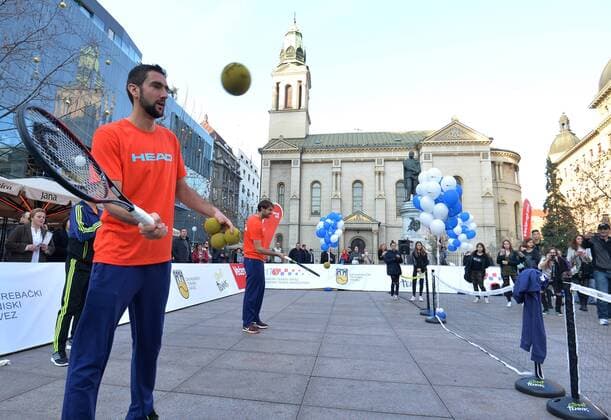 Kid s day of Croatian tennis national team Nationalteam 23.11.2016., Croatia, Zagreb - Kid s day of Croatian tennis national team on the eve of the final match of the Davis Cup against Argentina. Marin Cilic.  MarkoxLukunic PIXSELL