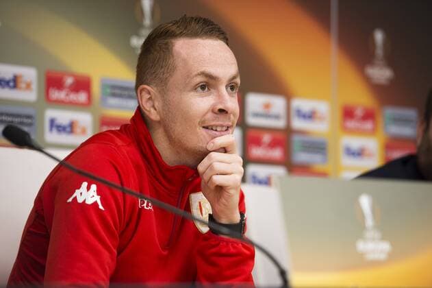 Standard s Adrien Trebel pictured during a press conference PK Pressekonferenz of Belgian soccer team Standard de Liege, Wednesday 23 November 2016, in Vigo, Spain. Tomorrow Standard is playing the fifth game of the group stage of the Europa League competition against Spanish team Celta Vigo, in the group G. NICOLASxLAMBERT  x04981549x
