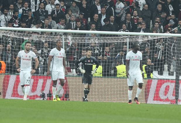 UEFA Champions League Group B match between Besiktas and Benfica at Vodafone Arena in Istanbul , Turkey ,November 23 , 2016. Pictured : Goalkeeper Fabri of Besiktas. 