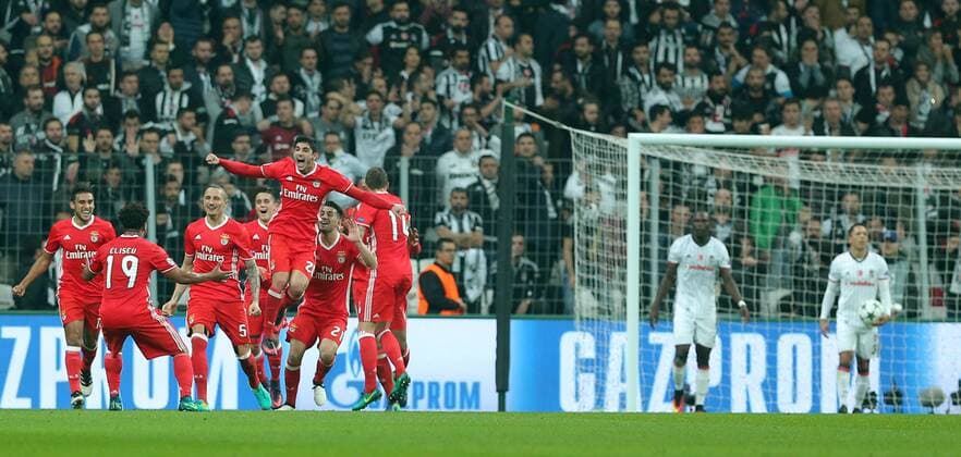 UEFA Champions League Group B match between Besiktas and Benfica at Vodafone Arena in Istanbul , Turkey ,November 23 , 2016. Pictured: Benfica players celebrates for Goncalo Guedes s goal. 
