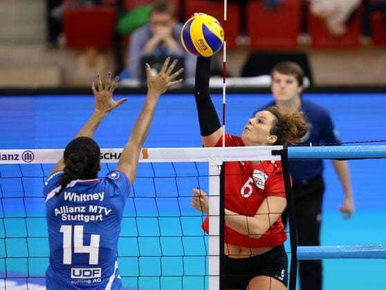 Stuttgart Volleyball DVV-Pokal Halbfinale Allianz MTV Stuttgart vs. Rote Raben Vilbiburg, rechts Srna Markovic (Raben)