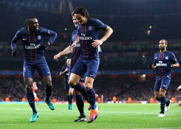 23.11.2016. Emirates Stadium, London, England. UEFA Champions League Football. Arsenal versus Paris Saint Germain. Paris Saint-Germain Forward Edinson Cavani (Centre) celebrates his goal with Paris Saint-Germain Midfielder Grzegorz Krychowiak, 1-0 Paris Saint-Germain on 18 minutes xMarkxKertonx  ActionPlus11813095