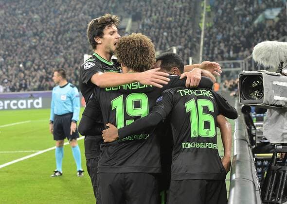 23.11.2016, xsyx, Fussball Champions League, Borussia Moenchengladbach - Manchester City FC, emspor, v.l. Raffael (Borussia Mönchengladbach) celebrate the goal, Torjubel zum 1:0 Moenchengladbach