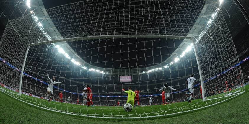 UEFA Champions League Group B match between Besiktas and Benfica at Vodafone Arena in Istanbul , Turkey ,November 23 , 2016. Final Score : Besiktas 3 - Benfica 3 Pictured: Vincent Aboubakar of Besiktas and Goalkeper Ederson of Benfica. 