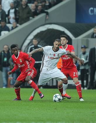 UEFA Champions League Group B match between Besiktas and Benfica at Vodafone Arena in Istanbul , Turkey ,November 23 , 2016. Final Score : Besiktas 3 - Benfica 3 Pictured: Ricardo Quaresma of Besiktas and Nelsinho Semedo 50 , Pizzi 21 of Benfica. 