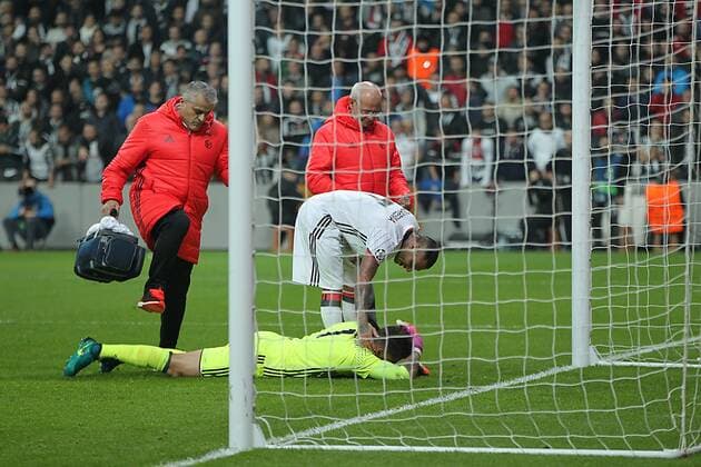 UEFA Champions League Group B match between Besiktas and Benfica at Vodafone Arena in Istanbul , Turkey ,November 23 , 2016. Final Score : Besiktas 3 - Benfica 3 Pictured: Ricardo Quaresma of Besiktas and Goalkeeper Ederson of Benfica. 