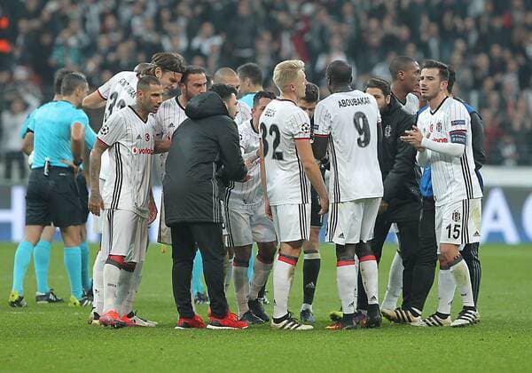 UEFA Champions League Group B match between Besiktas and Benfica at Vodafone Arena in Istanbul , Turkey ,November 23 , 2016. Final Score : Besiktas 3 - Benfica 3 Pictured: Besiktas players celebrates after the match. 