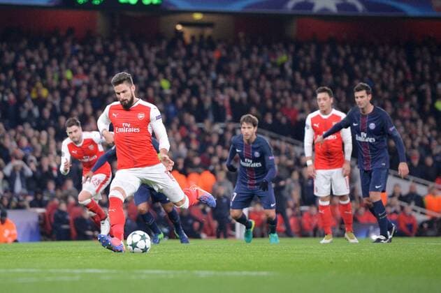 12 Olivier Giroud (ars) - Fussball, Champions League, FC Arsenal vs. Paris Saint Germain PSG - 23 11 2016 AnthonyBIBARD FEP Panoramic 