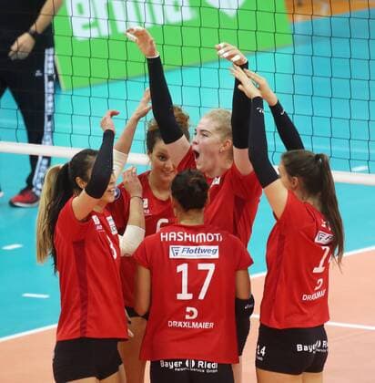 Allianz MTV Stuttgart - Rote Raben Vilsbiburg Deutschland, Stuttgart, 23.11.2016, Volleyball, 1. Bundesliga Frauen, Saison 2016 2017, Allianz MTV Stuttgart - Rote Raben Vilsbiburg: Jubel Spielerinnen Rote Raben Vilsbiburg.