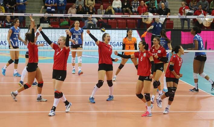 Allianz MTV Stuttgart - Rote Raben Vilsbiburg Deutschland, Stuttgart, 23.11.2016, Volleyball, 1. Bundesliga Frauen, Saison 2016 2017, Allianz MTV Stuttgart - Rote Raben Vilsbiburg: Jubel Spielerinnen Rote Raben Vilsbiburg.