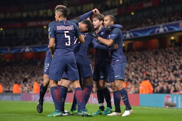 07 LUCAS MOURA (psg) - 17 MAXWELL (psg) - Fussball, Champions League, FC Arsenal vs. Paris Saint Germain PSG - 23 11 2016 AnthonyBIBARD FEP Panoramic 