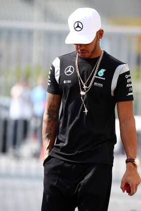 Abu Dhabi Grand Prix, UAE 24 - 27 November 2016 24.11.2016 - Lewis Hamilton (GBR) Mercedes AMG F1 W07 Hybrid 