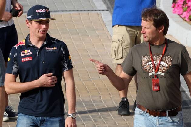 Abu Dhabi Grand Prix, UAE 24 - 27 November 2016 24.11.2016 - Max Verstappen (NED) Red Bull Racing RB12 