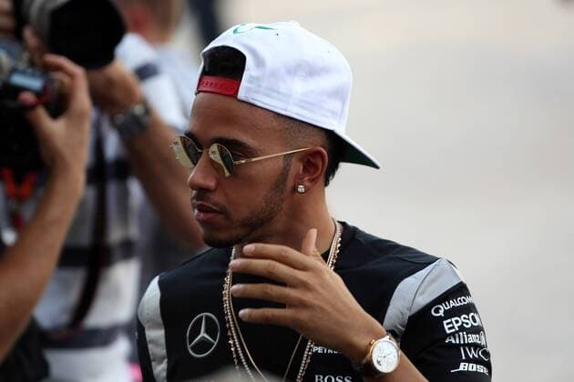 Abu Dhabi Grand Prix, UAE 24 - 27 November 2016 24.11.2016 - Lewis Hamilton (GBR) Mercedes AMG F1 W07 Hybrid 