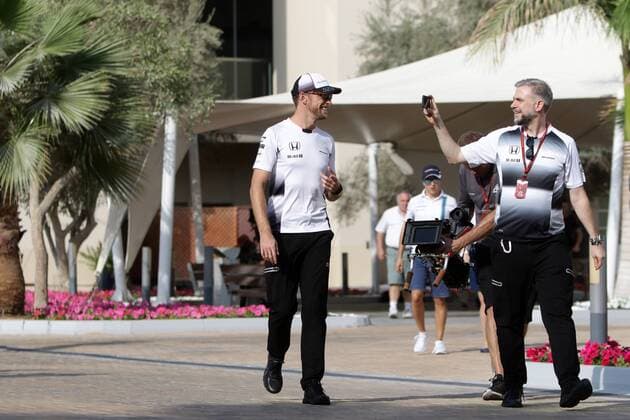 Abu Dhabi Grand Prix, UAE 24 - 27 November 2016 24.11.2016 - Jenson Button (GBR) McLaren Honda MP4-31 
