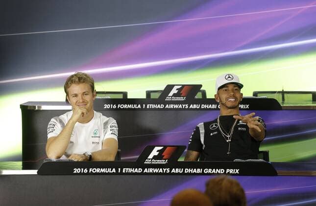 Motorsports: FIA Formula One World Championship WM Weltmeisterschaft 2016, Grand Prix of Abu Dhabi, 6 Nico Rosberg (GER, Mercedes AMG Petronas Formula One Team), 44 Lewis Hamilton (GBR, Mercedes AMG Petronas Formula One Team), xHOCHxZWEIx
