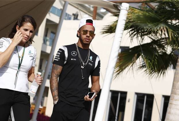 Motorsports: FIA Formula One World Championship WM Weltmeisterschaft 2016, Grand Prix of Abu Dhabi, 44 Lewis Hamilton (GBR, Mercedes AMG Petronas Formula One Team), xHOCHxZWEIx