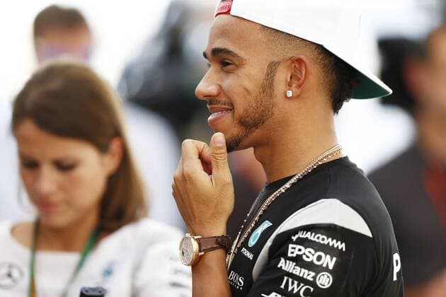 Motorsports: FIA Formula One World Championship WM Weltmeisterschaft 2016, Grand Prix of Abu Dhabi, 44 Lewis Hamilton (GBR, Mercedes AMG Petronas Formula One Team), xHOCHxZWEIx