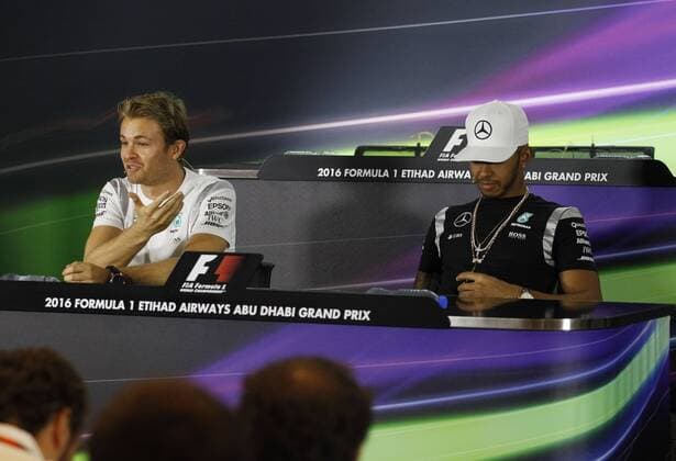Motorsports: FIA Formula One World Championship WM Weltmeisterschaft 2016, Grand Prix of Abu Dhabi, 6 Nico Rosberg (GER, Mercedes AMG Petronas Formula One Team), 44 Lewis Hamilton (GBR, Mercedes AMG Petronas Formula One Team), xHOCHxZWEIx