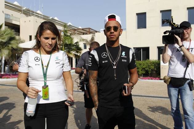 Motorsports: FIA Formula One World Championship WM Weltmeisterschaft 2016, Grand Prix of Abu Dhabi, 44 Lewis Hamilton (GBR, Mercedes AMG Petronas Formula One Team), xHOCHxZWEIx