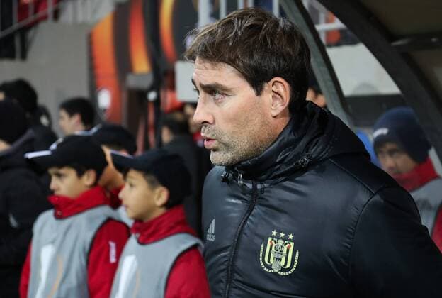 Anderlecht s head coach Rene Weiler pictured during a fifth game in the group stage (gruop C) of the Europa League competition between Azerbaijani team FK Qabala and Belgian team RSCA Anderlecht, Thursday 24 November 2016, in Baku, Azerbaijan. VIRGINIExLEFOUR  x04982300x