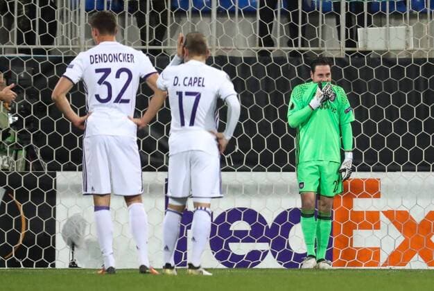Anderlecht s goalkeeper Frank Boeckx looks dejected during a fifth game in the group stage (gruop C) of the Europa League competition between Azerbaijani team FK Qabala and Belgian team RSCA Anderlecht, Thursday 24 November 2016, in Baku, Azerbaijan. VIRGINIExLEFOUR  x04982323x
