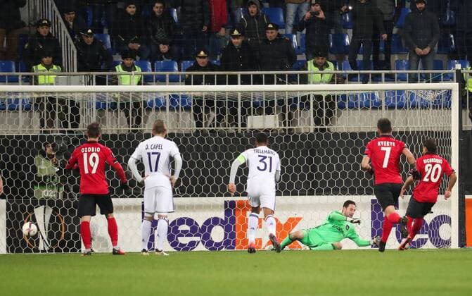 Gabala s Ricardinho scores from penalty during a fifth game in the group stage (gruop C) of the Europa League competition between Azerbaijani team FK Qabala and Belgian team RSCA Anderlecht, Thursday 24 November 2016, in Baku, Azerbaijan. VIRGINIExLEFOUR  x04982320x