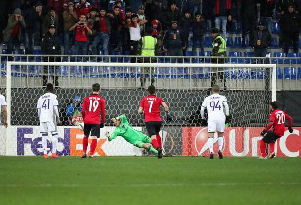 Gabala s Ricardinho misses a penalty during a fifth game in the group stage (gruop C) of the Europa League competition between Azerbaijani team FK Qabala and Belgian team RSCA Anderlecht, Thursday 24 November 2016, in Baku, Azerbaijan. VIRGINIExLEFOUR  x04982401x