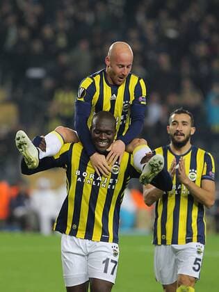 UEFA Europa League Group A day 5 match between Fenerbahce and Zorya Luhansk at Ulker Stadium in Istanbul , Turkey , November 24 , 2016. Final Score: Fenerbahce 2 - Zorya Luhansk 0 Pictured: Fenerbahce players celebrates for Miroslav Stoch Goal. ( Moussa Sow and Miroslav Stoch ) 