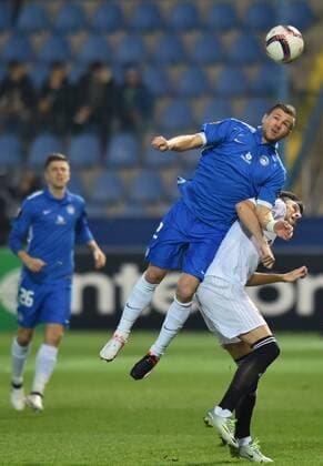 Radim Breite of Slovan, centre, and Michel of Karabach in action during the European league, 5th round, FC Slovan Liberec vs FK Karabach match in Liberec, Czech Republic, on Thursday, November 24, 2016. (CTKxPhoto RadekxPetrasek) CTKPhotoP201611240875501  PER_9298