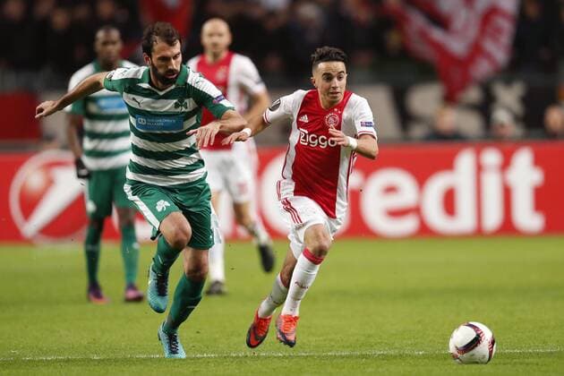 (L-R) Giorgos Koutroumpis of Panathinaikos F.C. Abdelhak Nouri of Ajaxduring the UEFA Europa League group G match between Ajax Amsterdam and Panathinaikos FC at the Amsterdam Arena on November 24, 2016 in Amsterdam, The Netherlands Ajax v Panathinaikos FC UEFA Europa League 2016 2017 xVIxxIVx 6639744