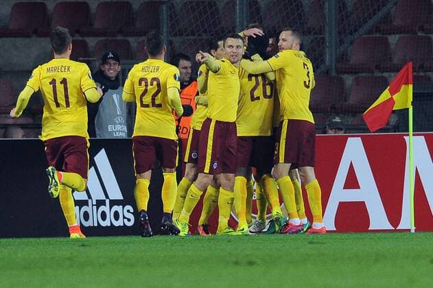 Sparta players celebrate the first goal during the European league, 5th round, AC Sparta Praha - Southampton FC match in Prague, Czech Republic, on Thursday, November 24, 2016. (CTKxPhoto OndrejxDeml) CTKPhotoP201611240891101  deml 1