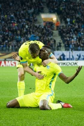 Gent s Thomas Foket and Gent s Kalifa Coulibaly celebrate after scoring during a fifth game in the group stage (group H) of the Europa League competition between Belgian soccer team KAA Gent and Portugese team SC Braga, Thursday 24 November 2016, in Gent. JASPERxJACOBS  x04982596x