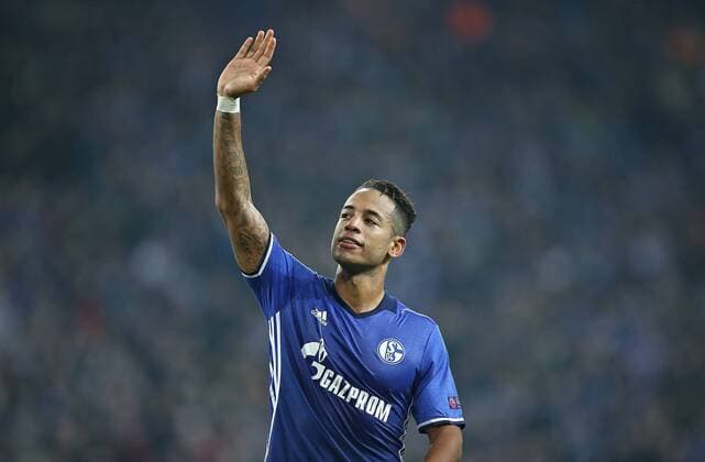 Bilder des Tages - SPORT 24.11.2016, Fussball UEFA Europa League 2016 2017, Gruppenphase, 5.Spieltag, FC Schalke 04 - OGC Nizza, in der VELTINS-Arena Gelsenkirchen. Jubel Torschütze Dennis Aogo (Schalke) zum Tor zum 2:0 per Foulelfmeter 