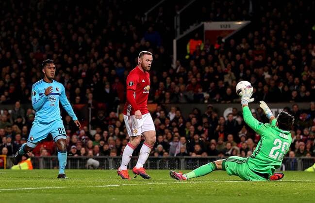 Wayne Rooney of Manchester United ManU scores his sides first goal during the UEFA Europa League match at Old Trafford, Manchester. Picture date: November 24th 2016. Pic Matt McNulty Sportimage EDITORIAL USE ONLY. No use with unauthorised audio, video, data, fixture lists, club league logos or live services. Online in-match use limited to 120 images, no video emulation. No use in betting, games or single club league player publications.
