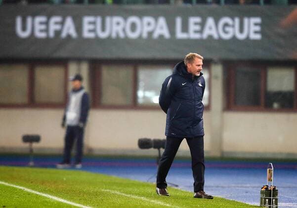 SOCCER - EL, A.Wien vs Giurgiu VIENNA,AUSTRIA,24.NOV.16 - SOCCER - UEFA Europa League, group stage, FK Austria Wien vs Astra Giurgiu. Image shows head coach Thorsten (A.Wien). GEPAxpictures xPatrickxLeuk