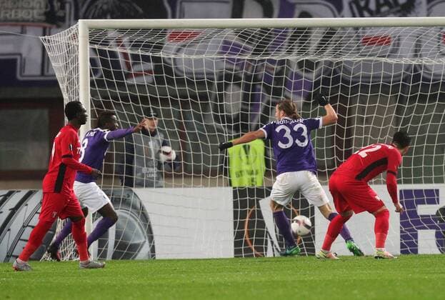 SOCCER - EL, A.Wien vs Giurgiu VIENNA,AUSTRIA,24.NOV.16 - SOCCER - UEFA Europa League, group stage, FK Austria Wien vs Astra Giurgiu. Image shows Boubacar Mansaly (Astra Giurgiu), Olarenwaju Kayode (A.Wien), Lukas Rotpuller (A.Wien) and Cristian Sapunaru (Astra Giurgiu). Keywords: goal. GEPAxpictures xChristianxOrt