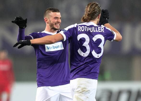 SOCCER - EL, A.Wien vs Giurgiu VIENNA,AUSTRIA,24.NOV.16 - SOCCER - UEFA Europa League, group stage, FK Austria Wien vs Astra Giurgiu. Image shows the rejoicing of Petar Filipovic and Lukas Rotpuller (A.Wien). GEPAxpictures xChristianxOrt