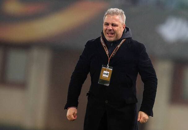 SOCCER - EL, A.Wien vs Giurgiu VIENNA,AUSTRIA,24.NOV.16 - SOCCER - UEFA Europa League, group stage, FK Austria Wien vs Astra Giurgiu. Image shows head coach Marius Sumudica (Giurgiu). GEPAxpictures xPatrickxLeuk