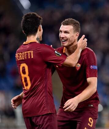 Fußball, EL, AS Rom - Viktoria Pilsen November 24, 2016 - Rome, Italy - Diego Perotti of Roma celebrates after scoring third goal during the UEFA Europa League match between Roma and Viktoria Plzen at Stadio Olimpico, Rome, Italy on 24 November 2016. Roma v Viktoria Plzen - UEFA Euope League  - ZUMAn230 20161124_zaa_n230_242