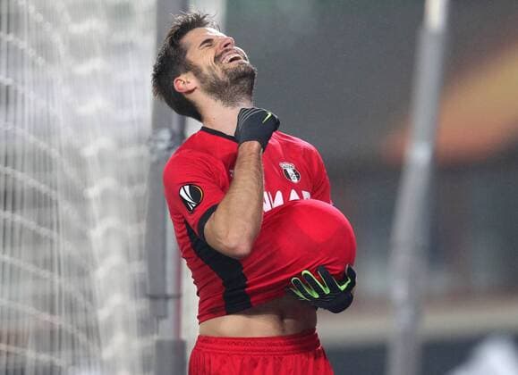 SOCCER - EL, A.Wien vs Giurgiu VIENNA,AUSTRIA,24.NOV.16 - SOCCER - UEFA Europa League, group stage, FK Austria Wien vs Astra Giurgiu. Image shows the rejoicing of Constantin Florea (Astra Giurgiu). GEPAxpictures xChristianxOrt