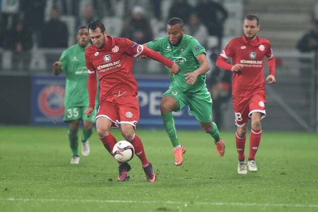Arnaud Nordin (saint etienne) vs Levin Oztunali (mainz) FOOTBALL : AS Saint Etienne vs FSV Mainz 05 - Europa League - Groupe C - 24 11 2016 FredericChambert Panoramic 