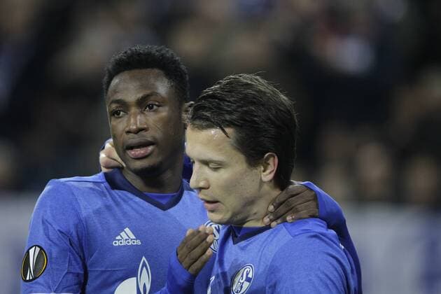24.11.2016. Gelsenkirchen, Germany, Veltins Arena. UEFA Europa League football, Schalke versus Nice. C& xe9;l& xe9;bration for the Goal by Yevhen Konoplyanka FC Schalke 04 xlaurent.lairysx  ActionPlus11813715