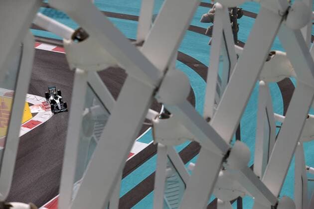 Abu Dhabi Grand Prix, UAE 24 - 27 November 2016 25.11.2016 - Free Practice 1, Nico Rosberg (GER) Mercedes AMG F1 W07 Hybrid 