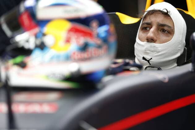 Motorsports: FIA Formula One World Championship WM Weltmeisterschaft 2016, F1 race in Abu Dhabi, 3 Daniel Ricciardo (AUS, Red Bull Racing), xTapx