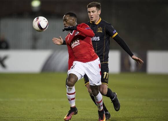 November 24, 2016 - Dublin, Ireland - Ridgeciano Haps of AZ fights for the ball with Patrick McEleney of Dundalk during the UEFA Europa League Group D match between Dundalk FC and AZ Alkmaar at Tallaght Stadium in Dublin, Ireland on November 24, 20016 Dundalk FC vs AZ Alkmaar - UEFA Europa League  - ZUMAn230 20161124_zaa_n230_430